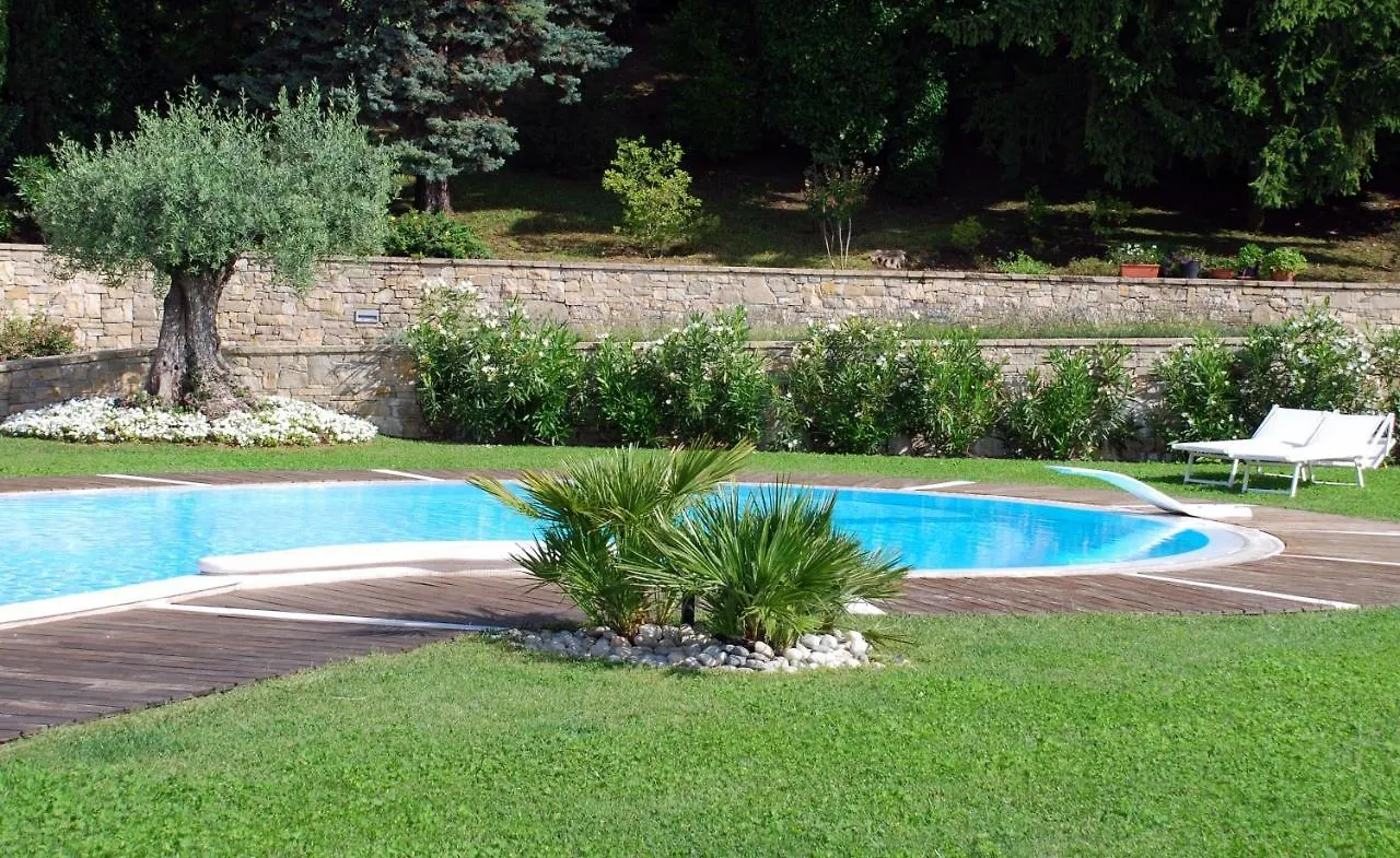 Tatil Evi Villa Luna Stunning Modern Villa Shared Infinity Pool, Big Garden, Fantastic Lake View,Ac, Salò İtalya