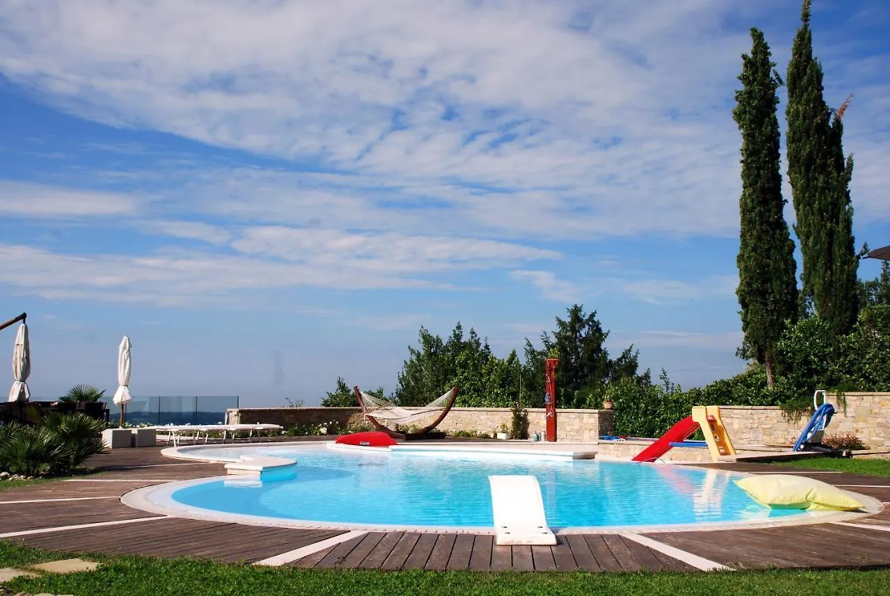Villa Luna Stunning Modern Villa Shared Infinity Pool, Big Garden, Fantastic Lake View,Ac, Salò Tatil Evi